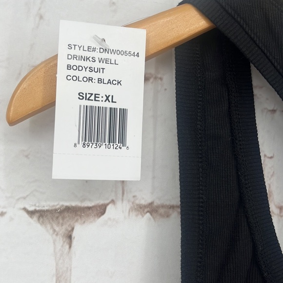 🆕Daydream Nation X Revolve Bodysuit, Size XL - Picture 5 of 7